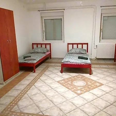 Hotel Azure House *
