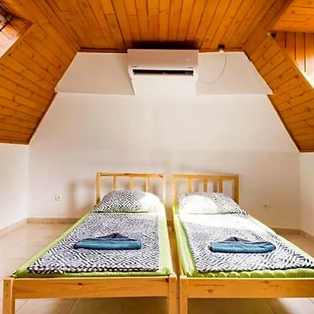 فندق Azure House